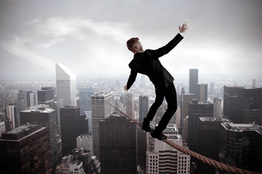 Jak zatrzymać licytację komorniczą nieruchomości? Poradnik dla zadłużonych